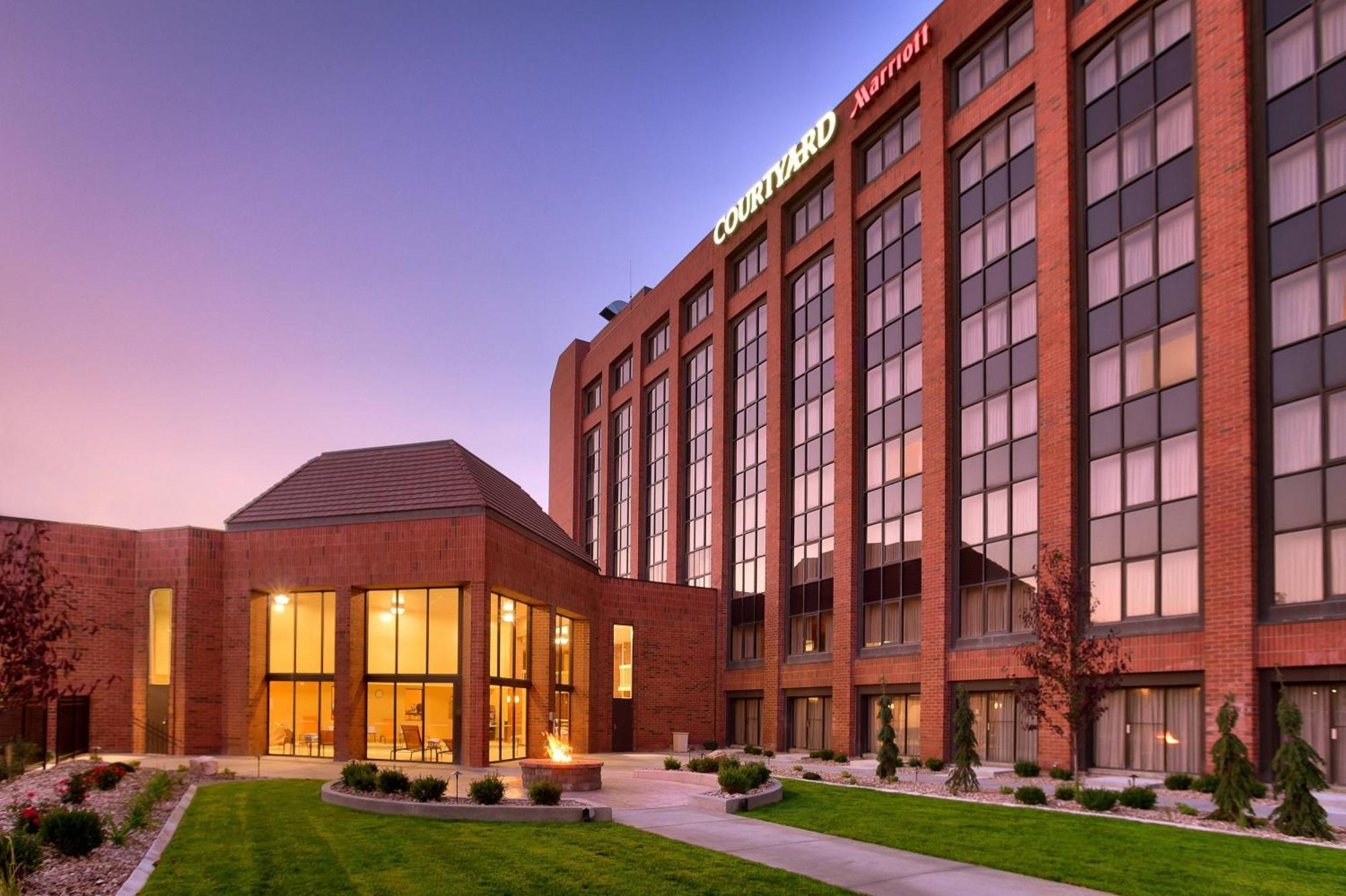 Courtyard By Marriott Ogden Hotel Exterior photo